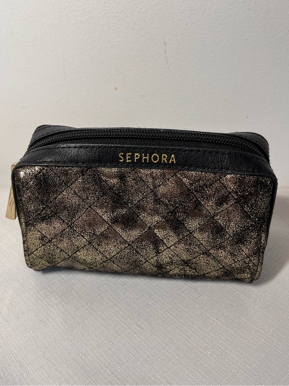 Sephora Metallic Quilted Cosmetic Case - Black & Gold